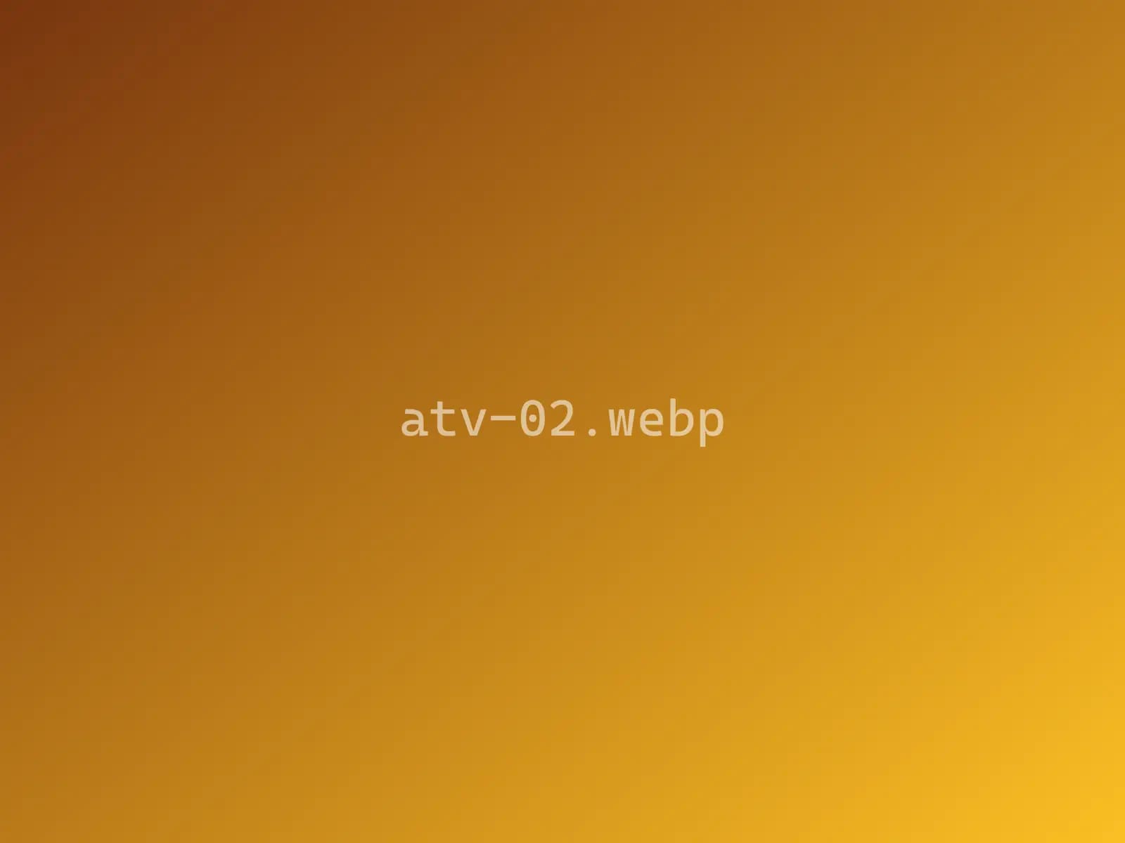 Kızıl Vadi önünde iki kırmızı ATV ve kollarını açmış iki misafir